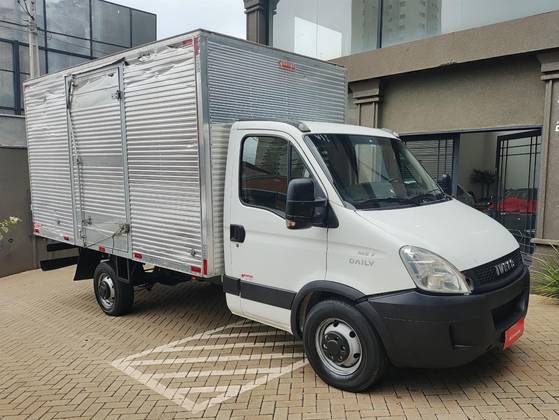 IVECO DAILY 45S17 GRAN FURGONE TURBO INTERCOOLER DIESEL 3P MANUAL IVECO DAILY 45S17 GRAN FURGONE TURBO INTERCOOLER DIESEL 3P MANUAL